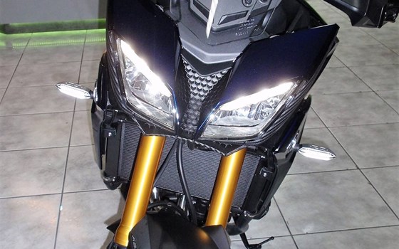 Umgebautes Motorrad Yamaha Tracer 900 von Zweiradcenter Steyr e.U., Peter Bührer - Bild 1 Umgebautes Motorrad Yamaha Tracer 900 von Zweiradcenter Steyr e.U., Peter Bührer - Bild 1