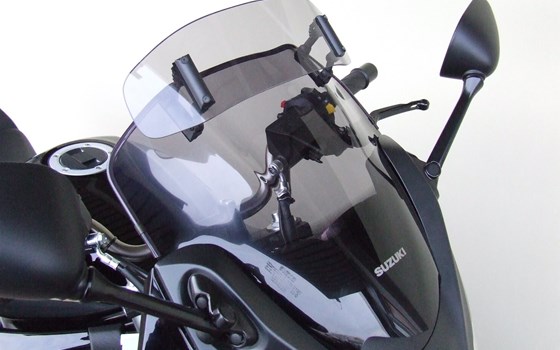 Umgebautes Motorrad Suzuki Bandit 1250S von Suhrau's Motorshop - Bild 9 Umgebautes Motorrad Suzuki Bandit 1250S von Suhrau's Motorshop - Bild 9