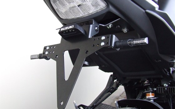 Umgebautes Motorrad Suzuki GSX-S1000 von Suhrau's Motorshop - Bild 2 Umgebautes Motorrad Suzuki GSX-S1000 von Suhrau's Motorshop - Bild 2