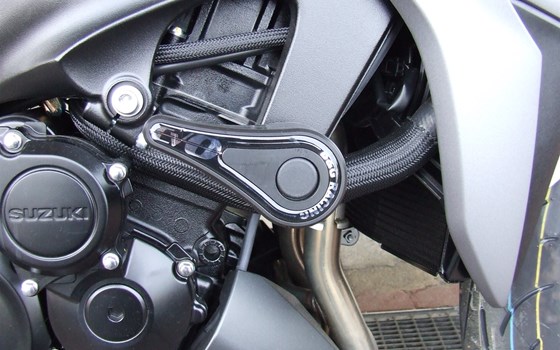 Umgebautes Motorrad Suzuki GSX-S1000 von Suhrau's Motorshop - Bild 6 Umgebautes Motorrad Suzuki GSX-S1000 von Suhrau's Motorshop - Bild 6