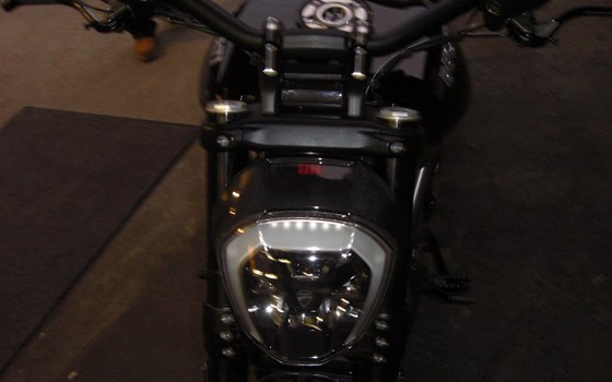 Umgebautes Motorrad Ducati XDiavel S von Braunbart Heribert Kilian GmbH - DUCATI SALZBURG - Bild 5 Umgebautes Motorrad Ducati XDiavel S von Braunbart Heribert Kilian GmbH - DUCATI SALZBURG - Bild 5