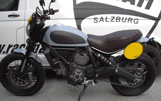 Umgebautes Motorrad Ducati Scrambler Icon von Braunbart Heribert Kilian GmbH - DUCATI SALZBURG - Bild 5 Umgebautes Motorrad Ducati Scrambler Icon von Braunbart Heribert Kilian GmbH - DUCATI SALZBURG - Bild 5