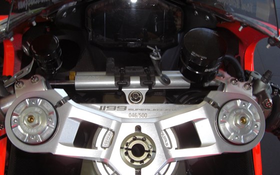 Umgebautes Motorrad Ducati 1199 Panigale Superleggera von Braunbart Heribert Kilian GmbH - DUCATI SALZBURG - Bild 3 Umgebautes Motorrad Ducati 1199 Panigale Superleggera von Braunbart Heribert Kilian GmbH - DUCATI SALZBURG - Bild 3