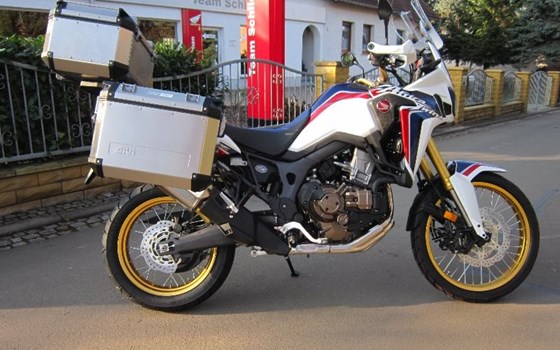 Umgebautes Motorrad Honda CRF1000L Africa Twin von Zweiradtechnik Jörg Schlieter - Bild 1 Umgebautes Motorrad Honda CRF1000L Africa Twin von Zweiradtechnik Jörg Schlieter - Bild 1