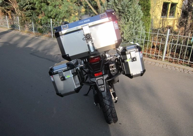 Umbgebautes Motorrad Honda CRF1000L Africa Twin Bild 10: Umbgebautes Motorrad Honda CRF1000L Africa Twin