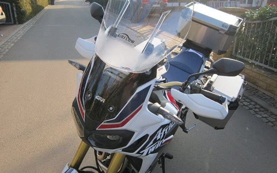 Umgebautes Motorrad Honda CRF1000L Africa Twin von Zweiradtechnik Jörg Schlieter - Bild 4 Umgebautes Motorrad Honda CRF1000L Africa Twin von Zweiradtechnik Jörg Schlieter - Bild 4
