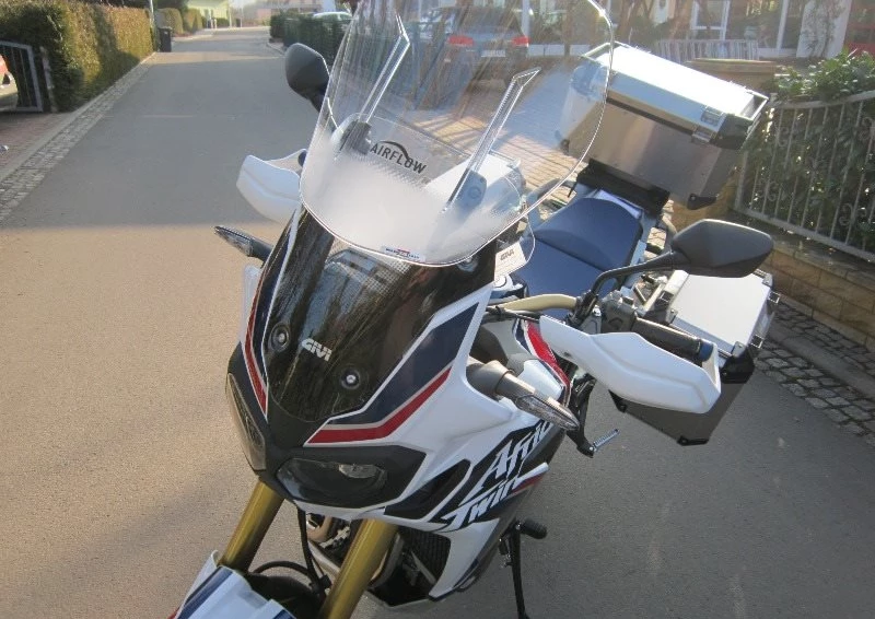 Umbgebautes Motorrad Honda CRF1000L Africa Twin Bild 4: Umbgebautes Motorrad Honda CRF1000L Africa Twin