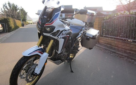 Umgebautes Motorrad Honda CRF1000L Africa Twin von Zweiradtechnik Jörg Schlieter - Bild 5 Umgebautes Motorrad Honda CRF1000L Africa Twin von Zweiradtechnik Jörg Schlieter - Bild 5