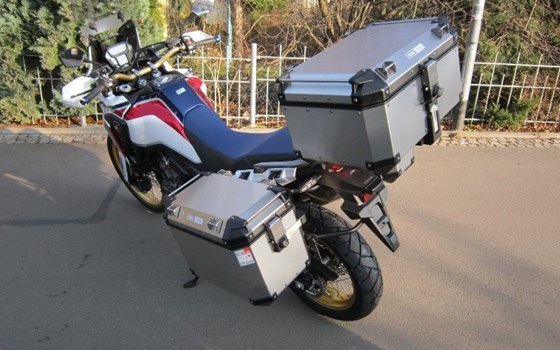 Umgebautes Motorrad Honda CRF1000L Africa Twin von Zweiradtechnik Jörg Schlieter - Bild 8 Umgebautes Motorrad Honda CRF1000L Africa Twin von Zweiradtechnik Jörg Schlieter - Bild 8