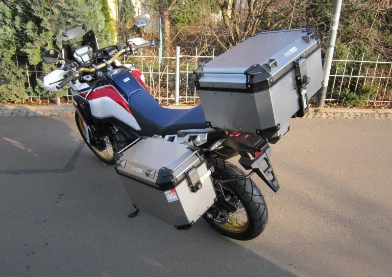 Umbgebautes Motorrad Honda CRF1000L Africa Twin Bild 8: Umbgebautes Motorrad Honda CRF1000L Africa Twin
