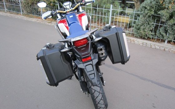 Umgebautes Motorrad Honda CRF1000L Africa Twin von Zweiradtechnik Jörg Schlieter - Bild 7 Umgebautes Motorrad Honda CRF1000L Africa Twin von Zweiradtechnik Jörg Schlieter - Bild 7