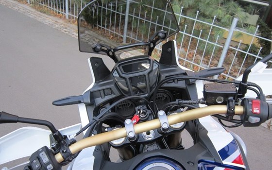 Umgebautes Motorrad Honda CRF1000L Africa Twin von Zweiradtechnik Jörg Schlieter - Bild 8 Umgebautes Motorrad Honda CRF1000L Africa Twin von Zweiradtechnik Jörg Schlieter - Bild 8