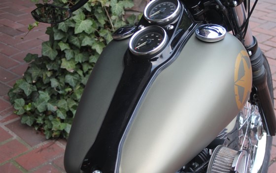 Umgebautes Motorrad Harley-Davidson Dyna Low Rider FXDL von X-Trem Custombikes - Bild 12 Umgebautes Motorrad Harley-Davidson Dyna Low Rider FXDL von X-Trem Custombikes - Bild 12