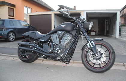 Victory Hammer S Custom Bike
