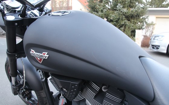 Umgebautes Motorrad Victory Hammer S von Motorrad Dippold - Bild 6 Umgebautes Motorrad Victory Hammer S von Motorrad Dippold - Bild 6