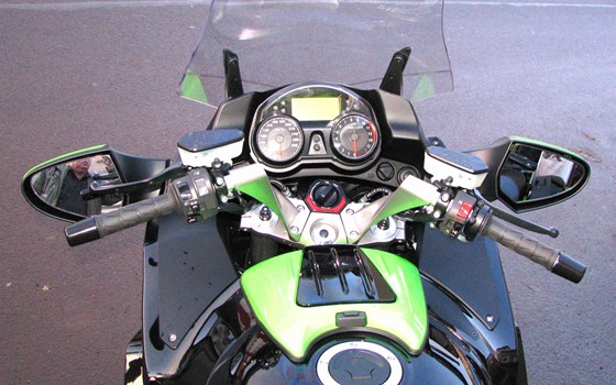 Umgebautes Motorrad Kawasaki GTR 1400 von Motorradsport Schadenberg GbR - Bild 5 Umgebautes Motorrad Kawasaki GTR 1400 von Motorradsport Schadenberg GbR - Bild 5