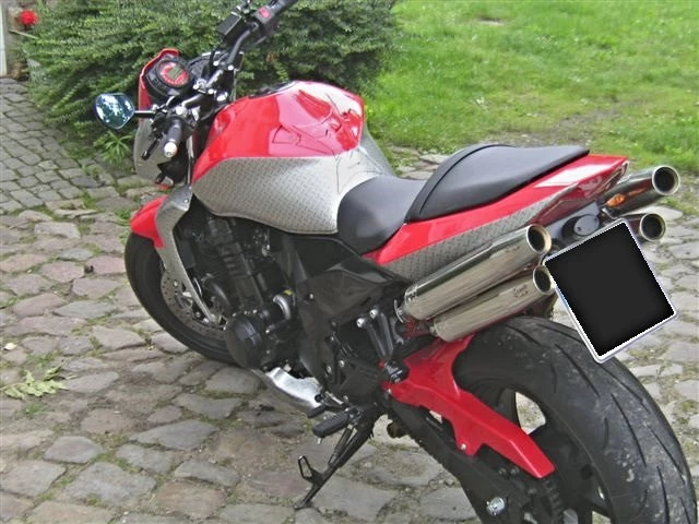 Umbgebautes Motorrad Kawasaki Z 750 Bild 3: Umbgebautes Motorrad Kawasaki Z 750