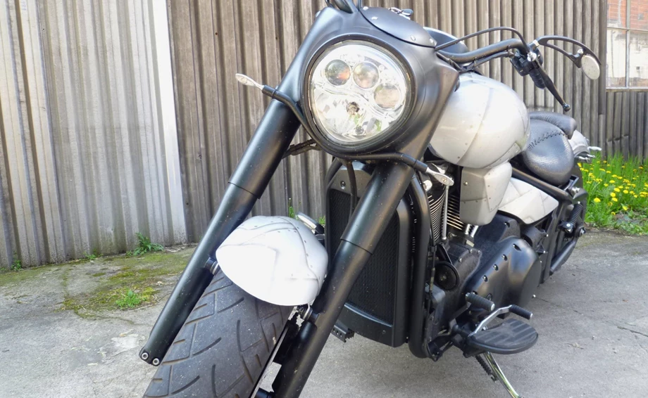 Umbgebautes Motorrad Kawasaki VN 2000 Bild 8: Umbgebautes Motorrad Kawasaki VN 2000