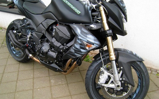 Umgebautes Motorrad Kawasaki Z1000 von Motorradsport Schadenberg GbR - Bild 1 Umgebautes Motorrad Kawasaki Z1000 von Motorradsport Schadenberg GbR - Bild 1