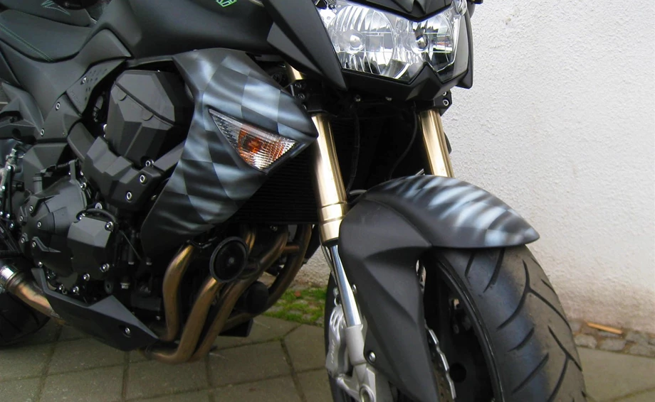 Umbgebautes Motorrad Kawasaki Z1000 Bild 3: Umbgebautes Motorrad Kawasaki Z1000