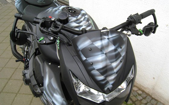 Umgebautes Motorrad Kawasaki Z1000 von Motorradsport Schadenberg GbR - Bild 4 Umgebautes Motorrad Kawasaki Z1000 von Motorradsport Schadenberg GbR - Bild 4