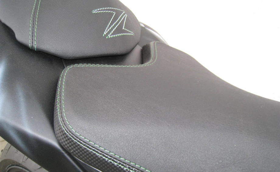 Umbgebautes Motorrad Kawasaki Z1000 Bild 6: Umbgebautes Motorrad Kawasaki Z1000