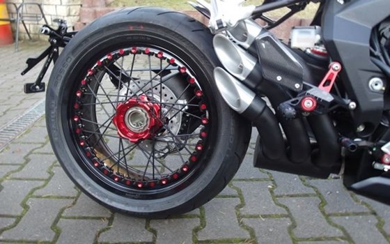 Umgebautes Motorrad MV Agusta Dragster 800 RR von A.T.T.-Tiedemann-Motorräder e.Kfm - Bild 10 Umgebautes Motorrad MV Agusta Dragster 800 RR von A.T.T.-Tiedemann-Motorräder e.Kfm - Bild 10