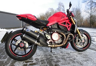 Ducati Monster 1200 S