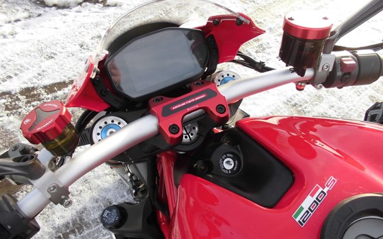 Umgebautes Motorrad Ducati Monster 1200 S von Team Wahlers GmbH - Bild 12 Umgebautes Motorrad Ducati Monster 1200 S von Team Wahlers GmbH - Bild 12
