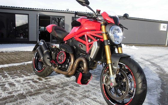 Umgebautes Motorrad Ducati Monster 1200 S von Team Wahlers GmbH - Bild 2 Umgebautes Motorrad Ducati Monster 1200 S von Team Wahlers GmbH - Bild 2