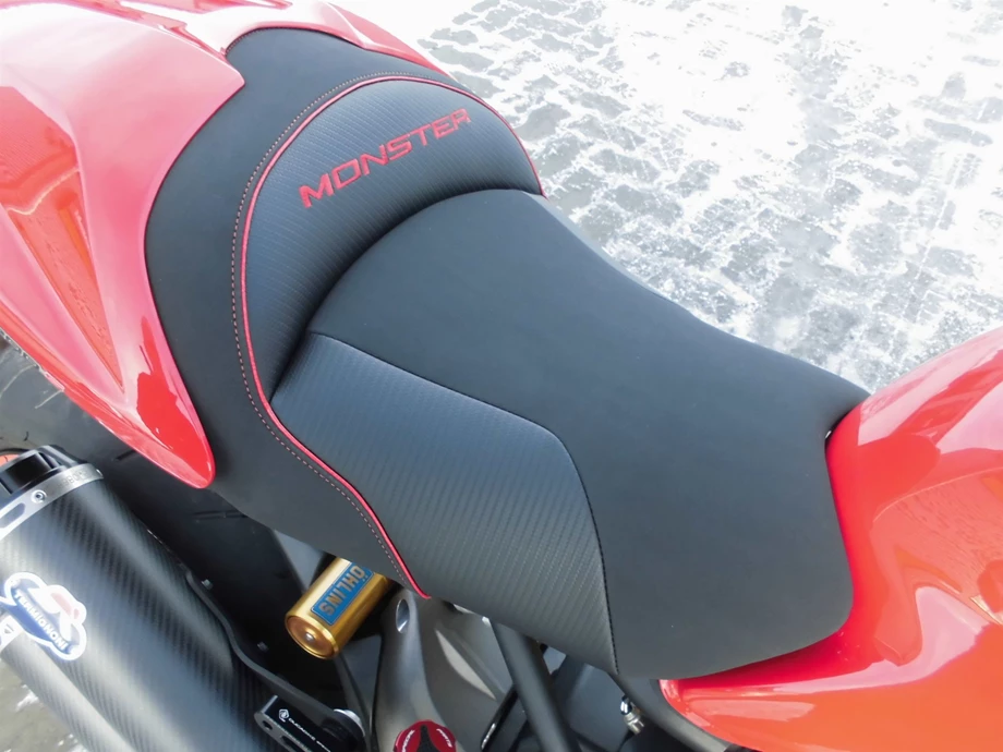 Umbgebautes Motorrad Ducati Monster 1200 S Bild 5: Umbgebautes Motorrad Ducati Monster 1200 S