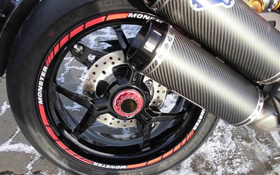 Umgebautes Motorrad Ducati Monster 1200 S von Team Wahlers GmbH - Bild 7 Umgebautes Motorrad Ducati Monster 1200 S von Team Wahlers GmbH - Bild 7
