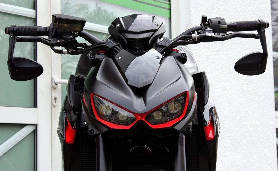 Umbgebautes Motorrad Kawasaki Z1000 Bild 10: Umbgebautes Motorrad Kawasaki Z1000