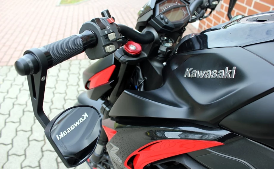 Umbgebautes Motorrad Kawasaki Z1000 Bild 11: Umbgebautes Motorrad Kawasaki Z1000