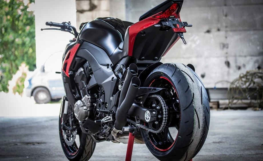 Umbgebautes Motorrad Kawasaki Z1000 Bild 3: Umbgebautes Motorrad Kawasaki Z1000