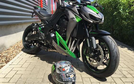 Umgebautes Motorrad Kawasaki Z1000 von BikerWorld Rosenow - Bild 19 Umgebautes Motorrad Kawasaki Z1000 von BikerWorld Rosenow - Bild 19