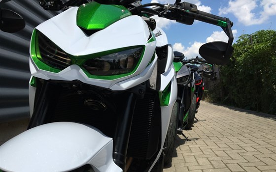 Umgebautes Motorrad Kawasaki Z1000 von BikerWorld Rosenow - Bild 9 Umgebautes Motorrad Kawasaki Z1000 von BikerWorld Rosenow - Bild 9