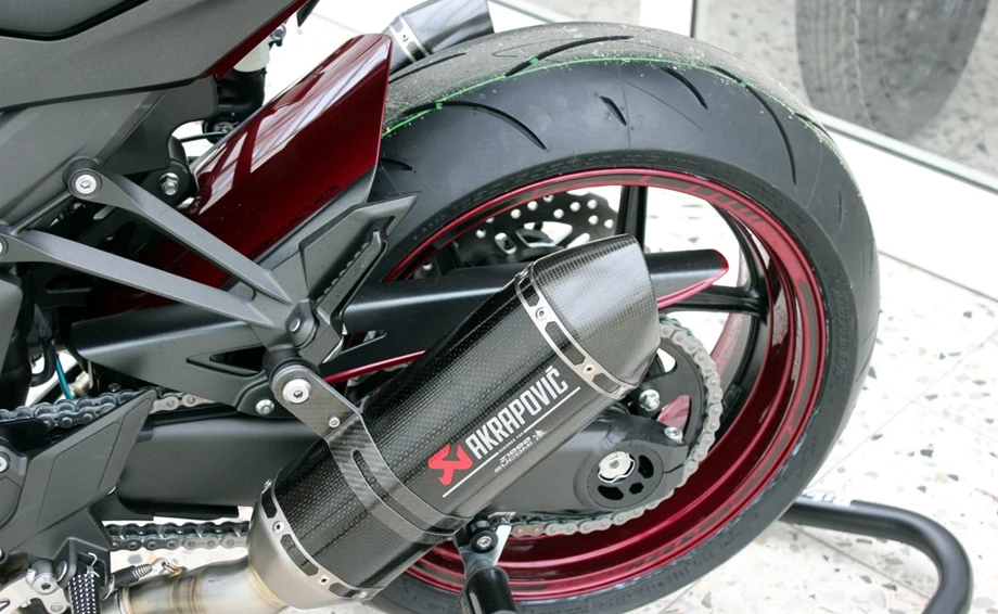 Umbgebautes Motorrad Kawasaki Z1000 Bild 1: Umbgebautes Motorrad Kawasaki Z1000