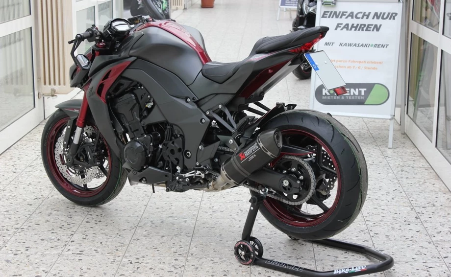 Umbgebautes Motorrad Kawasaki Z1000 Bild 2: Umbgebautes Motorrad Kawasaki Z1000