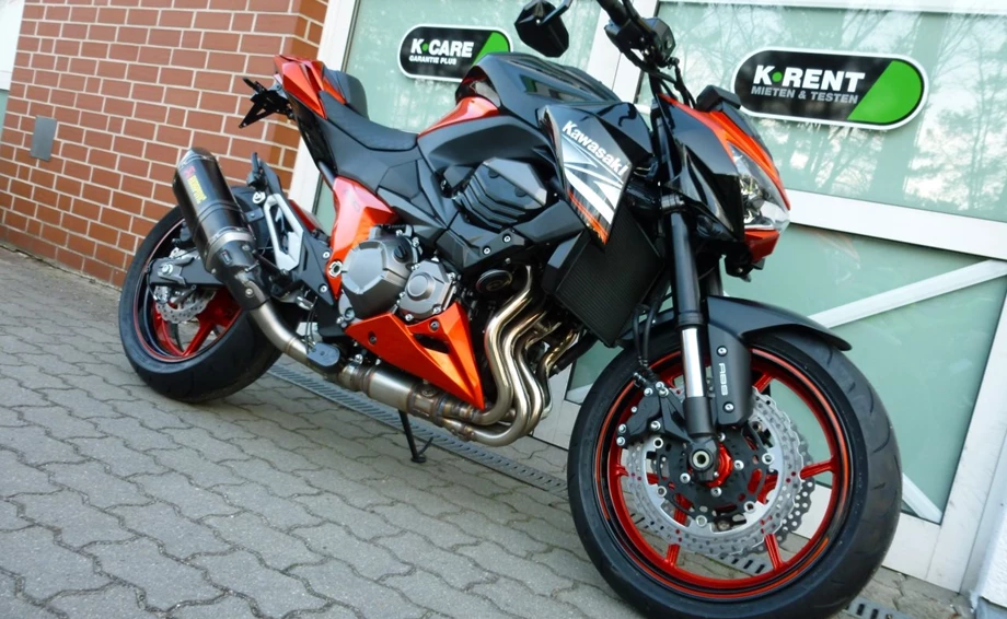 Umbgebautes Motorrad Kawasaki Z 800 Bild 2: Umbgebautes Motorrad Kawasaki Z 800