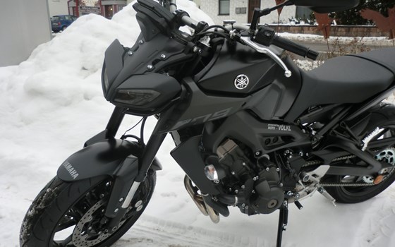 Umgebautes Motorrad Yamaha MT-09 von MOTO-VÖLKL - Völkl GmbH - Bild 12 Umgebautes Motorrad Yamaha MT-09 von MOTO-VÖLKL - Völkl GmbH - Bild 12
