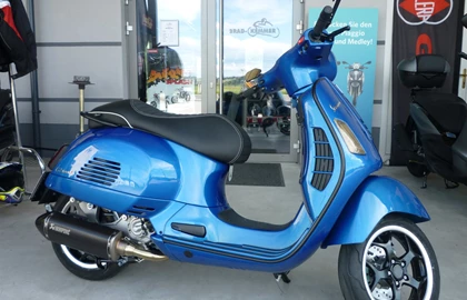 Vespa GTS 300 i.e. Custom Bike Vespa GTS 300 i.e. Custom Bike