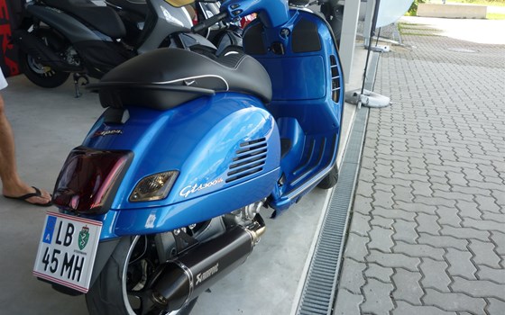 Umgebautes Motorrad Vespa GTS 300 i.e. von 2Rad-Kemmer KG - Bild 2 Umgebautes Motorrad Vespa GTS 300 i.e. von 2Rad-Kemmer KG - Bild 2