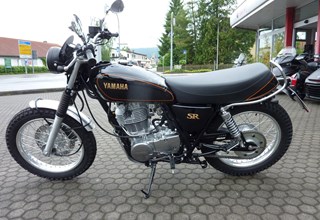 Yamaha SR 400
