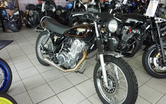 Umgebautes Motorrad Yamaha SR 400 von Zweirad-Center Zöller - Bild 11 Umgebautes Motorrad Yamaha SR 400 von Zweirad-Center Zöller - Bild 11