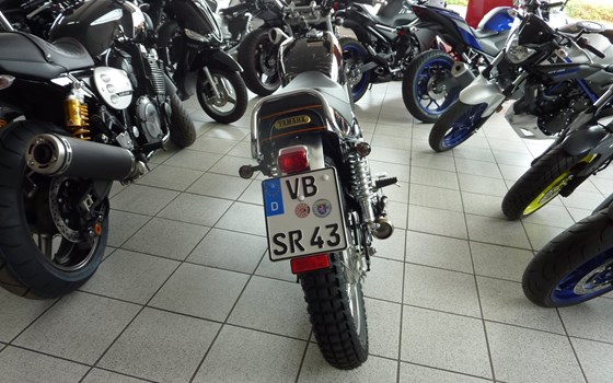 Umgebautes Motorrad Yamaha SR 400 von Zweirad-Center Zöller - Bild 14 Umgebautes Motorrad Yamaha SR 400 von Zweirad-Center Zöller - Bild 14
