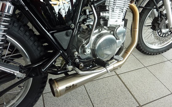 Umgebautes Motorrad Yamaha SR 400 von Zweirad-Center Zöller - Bild 21 Umgebautes Motorrad Yamaha SR 400 von Zweirad-Center Zöller - Bild 21