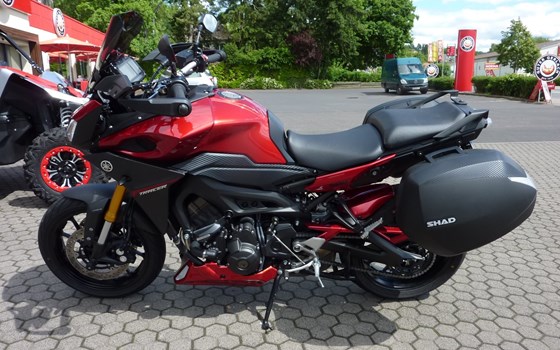 Umgebautes Motorrad Yamaha Tracer 900 von Zweirad-Center Zöller - Bild 18 Umgebautes Motorrad Yamaha Tracer 900 von Zweirad-Center Zöller - Bild 18