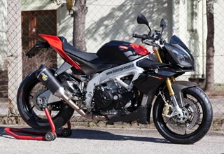 Aprilia Tuono V4 R APRC Aprilia Tuono V4 R APRC
