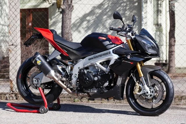 Umbgebautes Motorrad Aprilia Tuono V4 R APRC Bild 1: Umbgebautes Motorrad Aprilia Tuono V4 R APRC